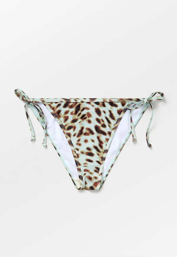 Leola Baila Bikini Tanga