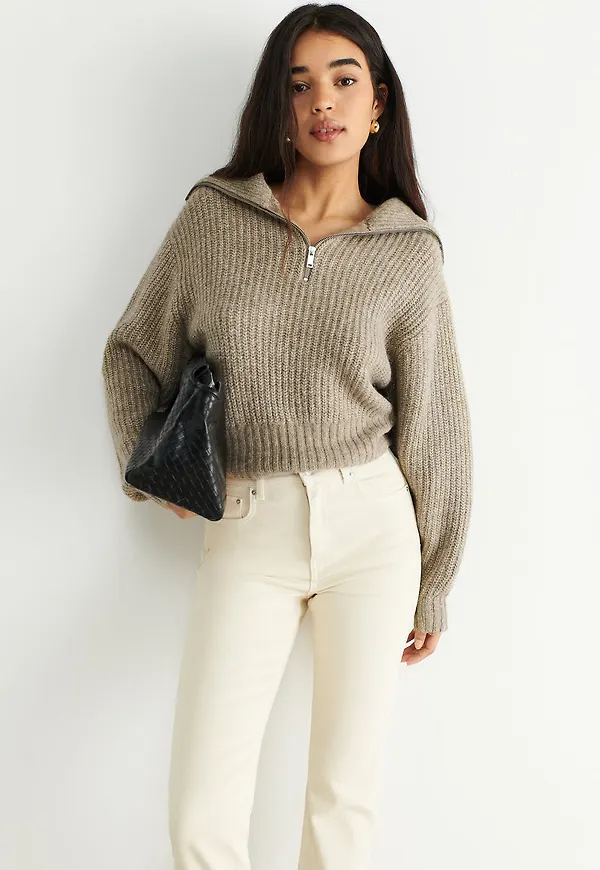 Leslie knitted sweater