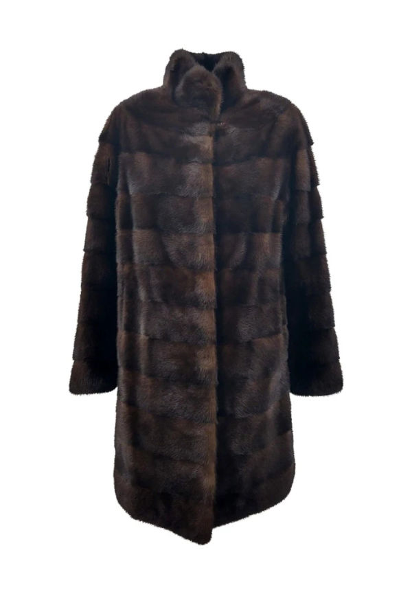 Levinsky Coat Brun, Dam