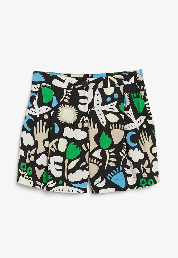 Lightweight high waist shorts - White