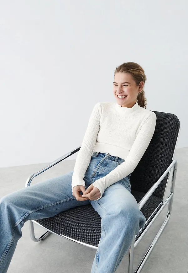 Lila turtleneck