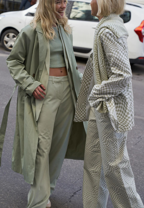 Lisa & Lena for NA-KD Kostymbyxor med mellanhög midja - Green