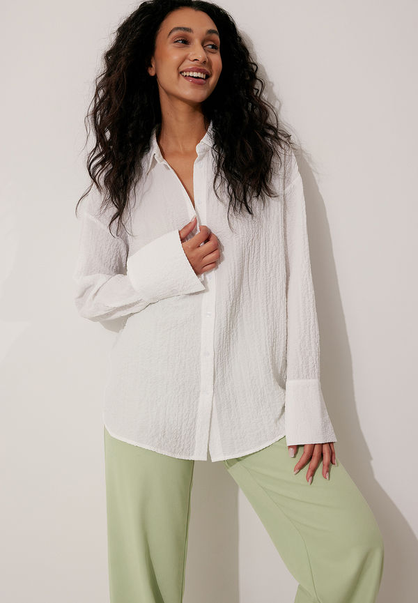 Lisa & Lena for NA-KD Strukturerad oversized skjorta - White