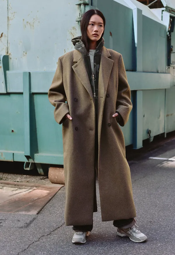 LOGAN DOUBLE-BREASTED WOOL-BLEND COAT