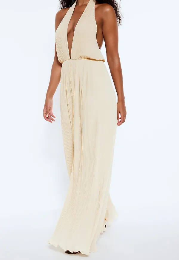 Lojsan Wallin x NA-KD Plisserad jumpsuit med djup v-ringning - Beige