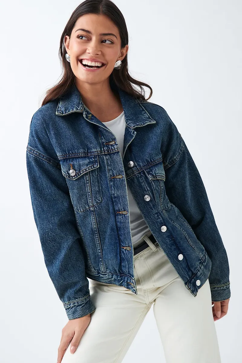 Loose denim jacket