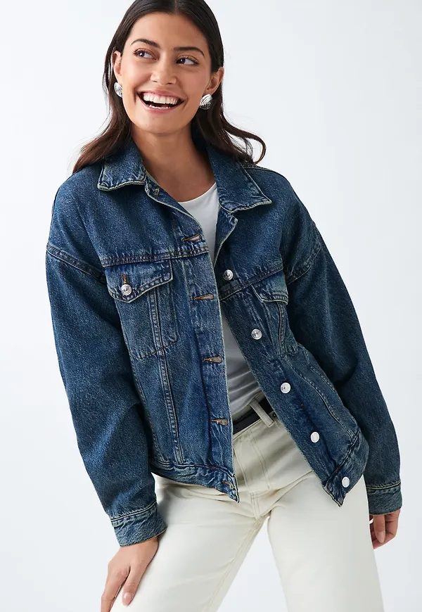 Loose denim jacket