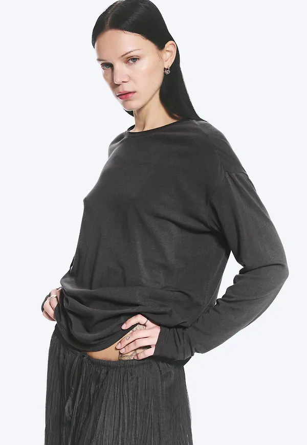 Loose Long-Sleeved T-Shirt