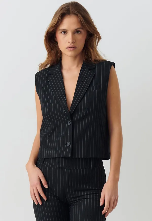 Loose pinstripe vest