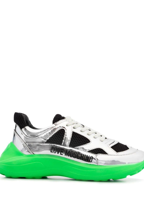 Love Moschino laminerade låga sneakers med kilklack - Svart