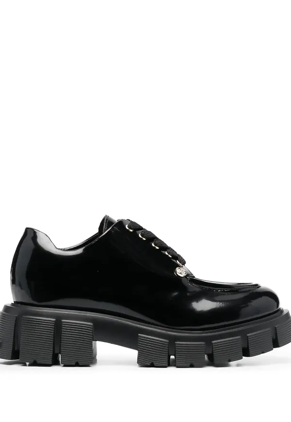Love Moschino pumps med präglad logotyp - Svart