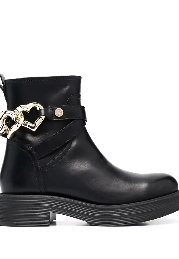 Love Moschino stövletter med hjärtberlock - Svart