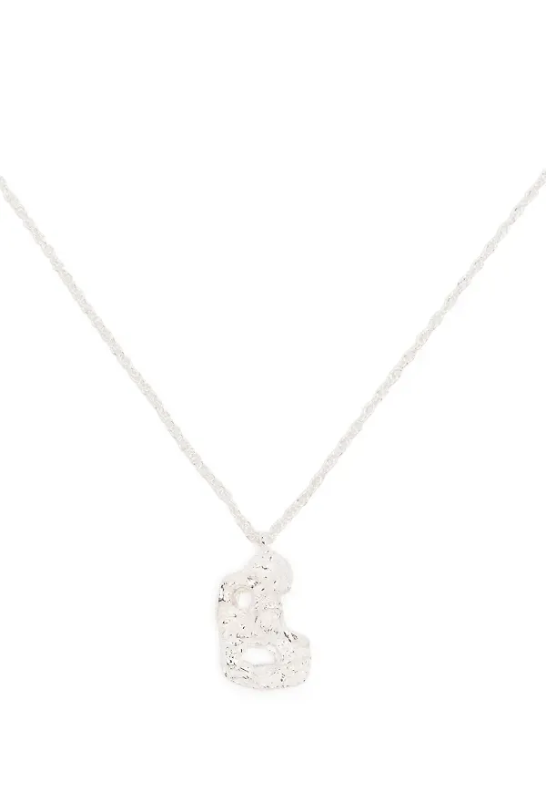 LOVENESS LEE halsband med B-hänge - Silverfärgad
