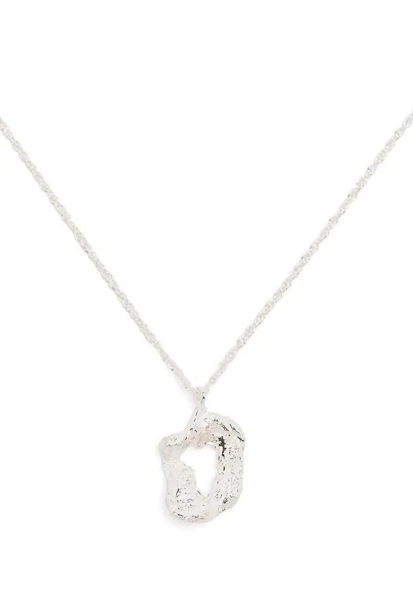 LOVENESS LEE halsband med D-alfabet - Silverfärgad