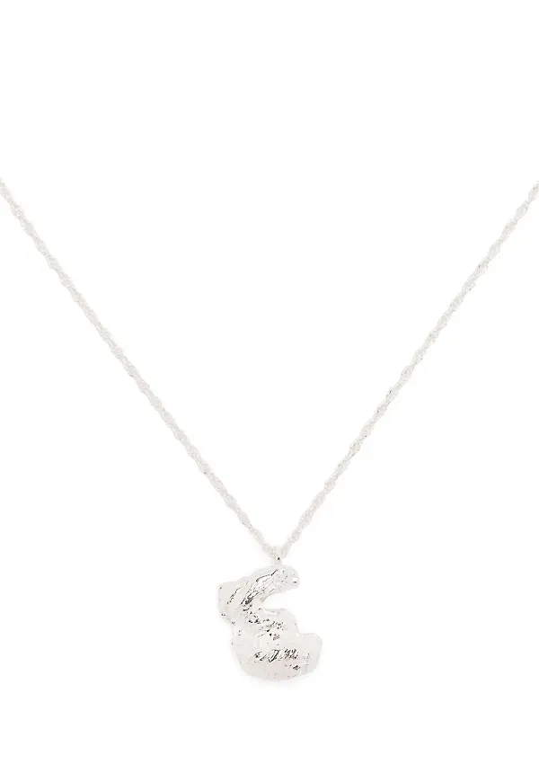 LOVENESS LEE halsband med E-hänge - Silverfärgad