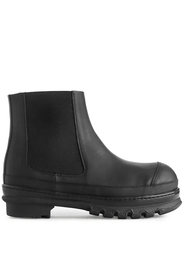 Low-Cut Leather Boots - Black