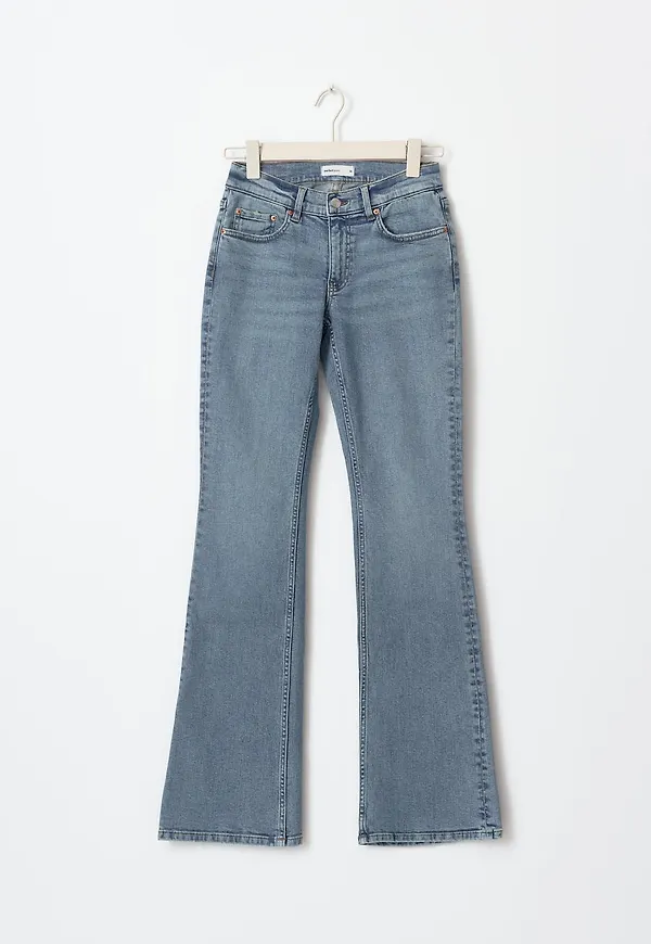 Low petite bootcut jeans