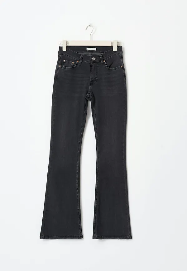Low petite bootcut jeans
