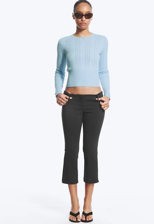 Low rise capri trousers