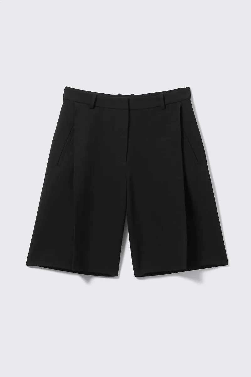 Low Rise Linen-Blend Suiting Shorts