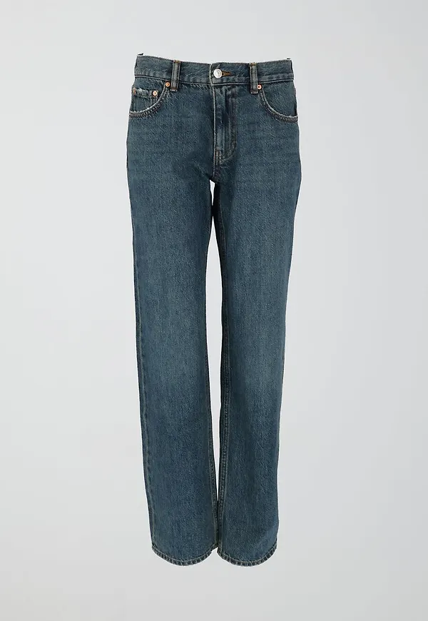 Low straight petite jeans