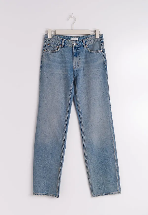 Low straight petite jeans