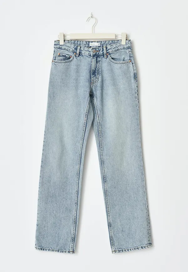 Low straight petite jeans