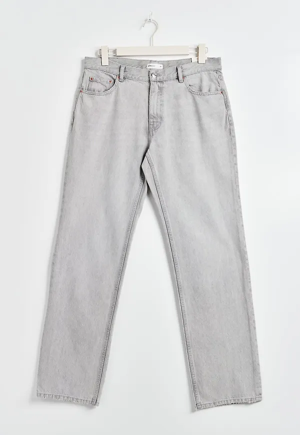 Low straight tall jeans