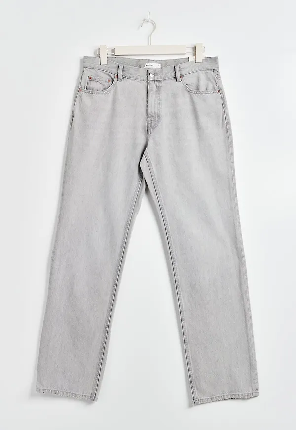 Low straight tall jeans