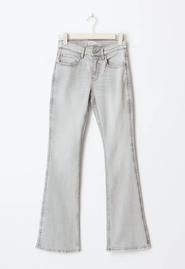 Gina Tricot - Low tall bootcut jeans - Low waist jeans - Grå - 32 - Dam