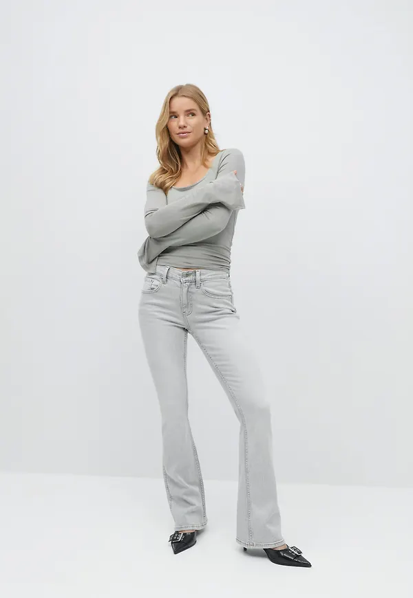 Gina Tricot - Low waist bootcut jeans - Low waist jeans - Grå - 36 - Dam