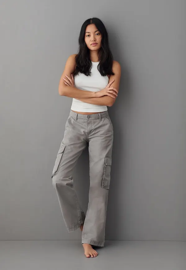 Low waist cargo jeans