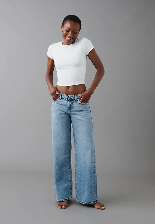 Low wide jeans