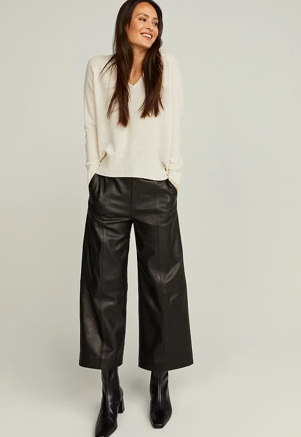 Lukka v-neck pullover