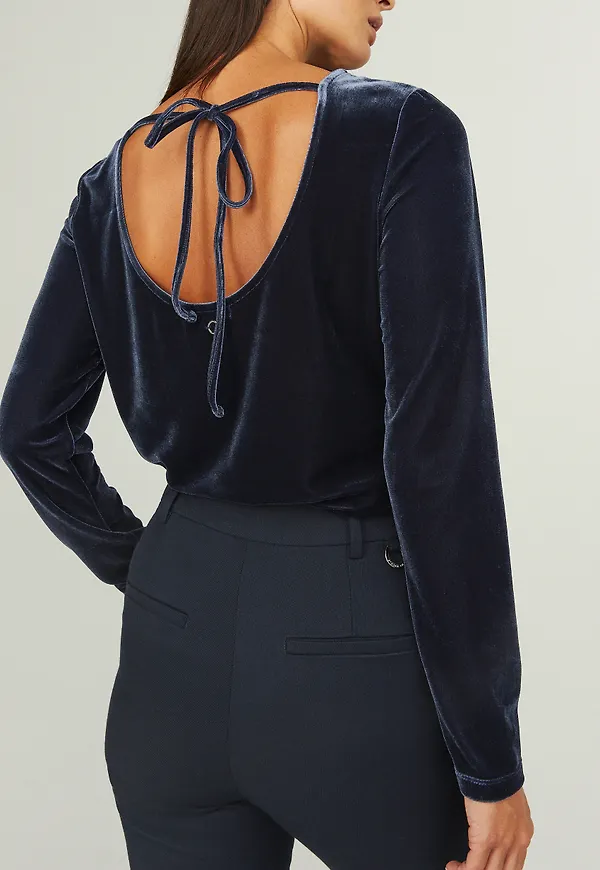 Lydia velvet top