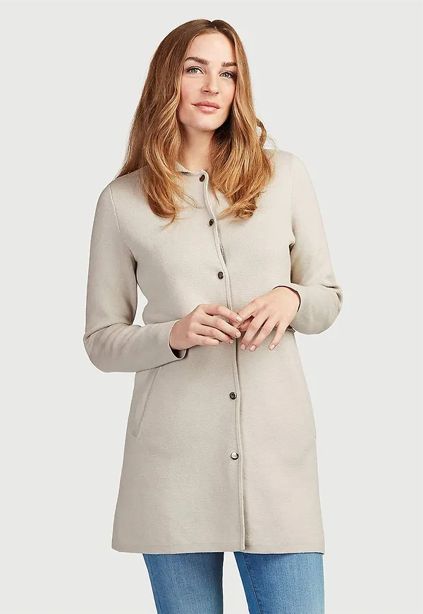 Lång cardigan med ståkrage och knappar