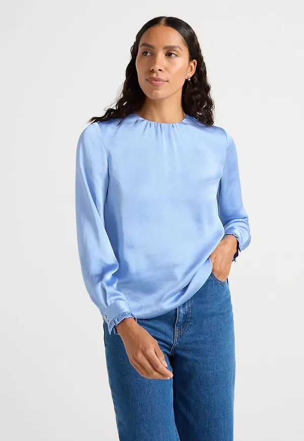 Långärmad blus i satin