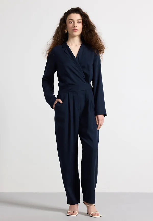 Långärmad jumpsuit