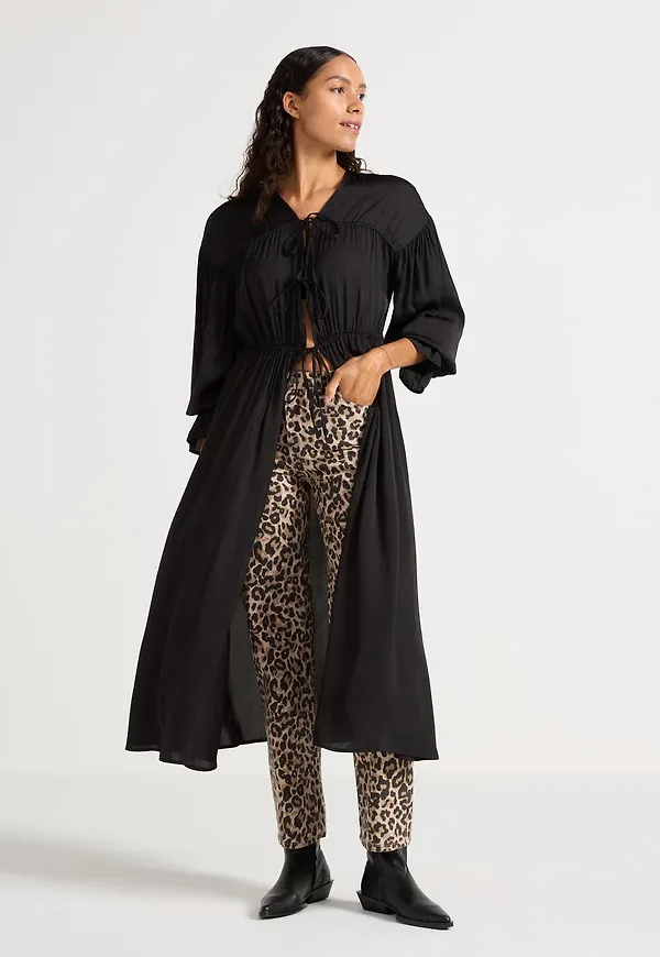 Långärmad kaftan
