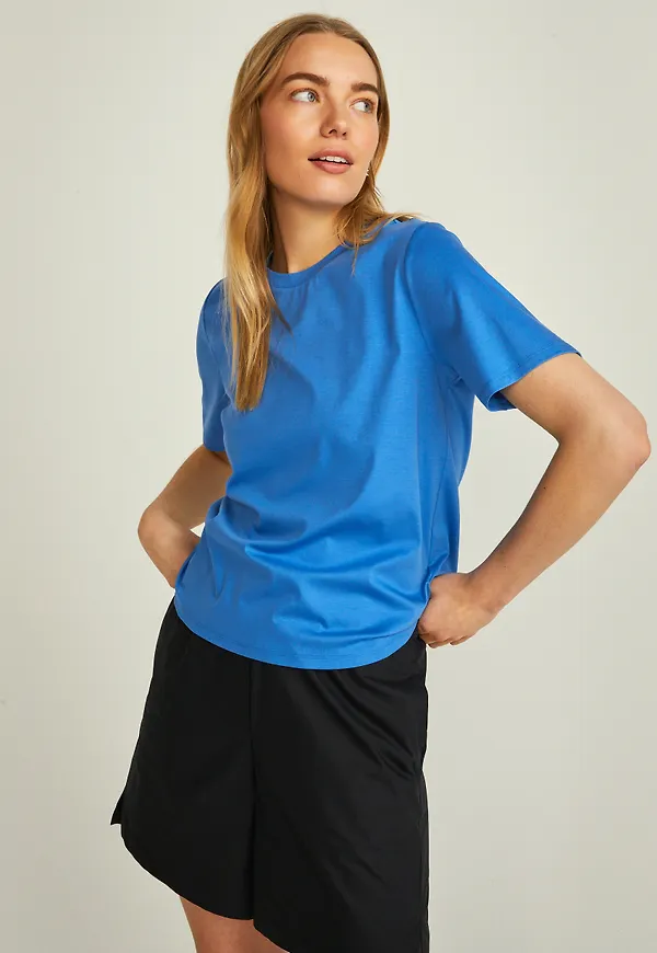 Maia premium tee