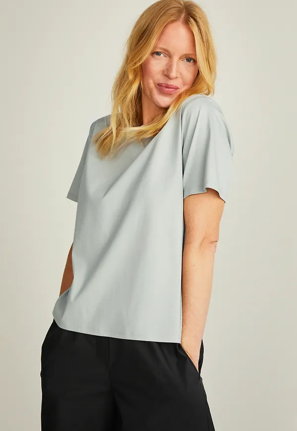 Maia premium tee