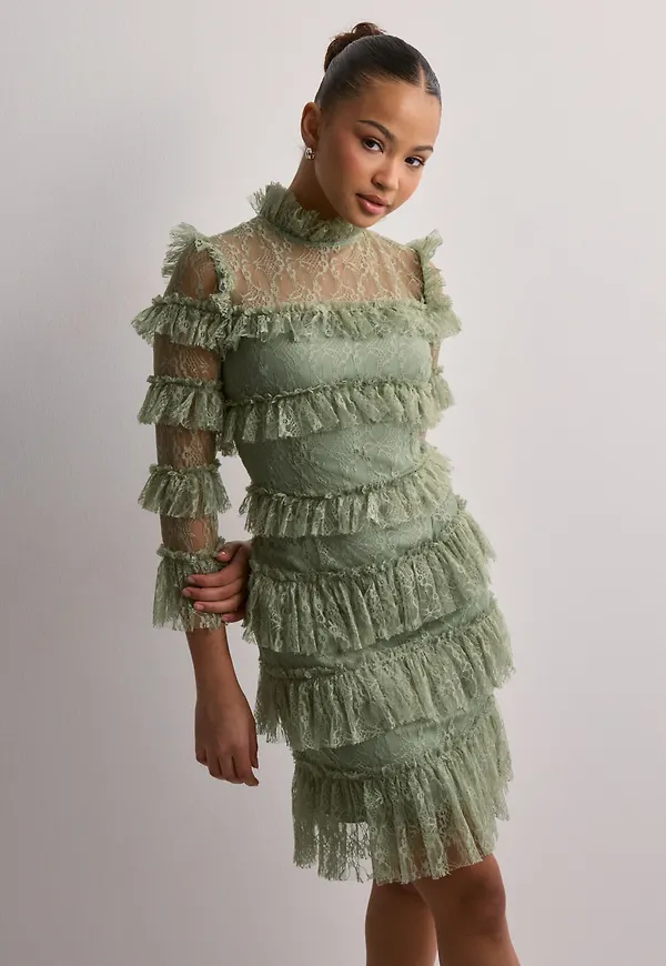 Malina - Grön - Carmine frill mini lace dress