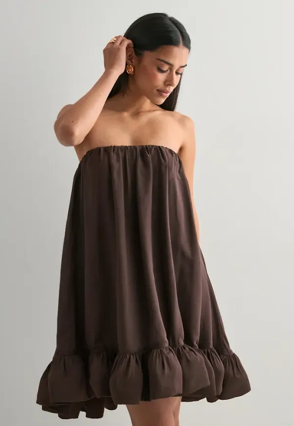 Malina - Brun - Mikala Strapless Ruffled Mini Dress