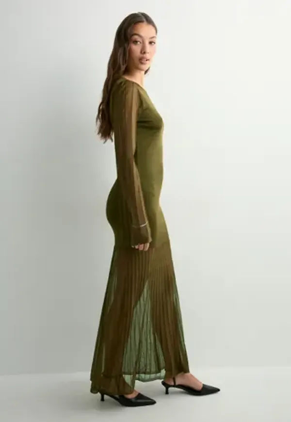 Malina - Grön - Haisley sheer knitted maxi dress