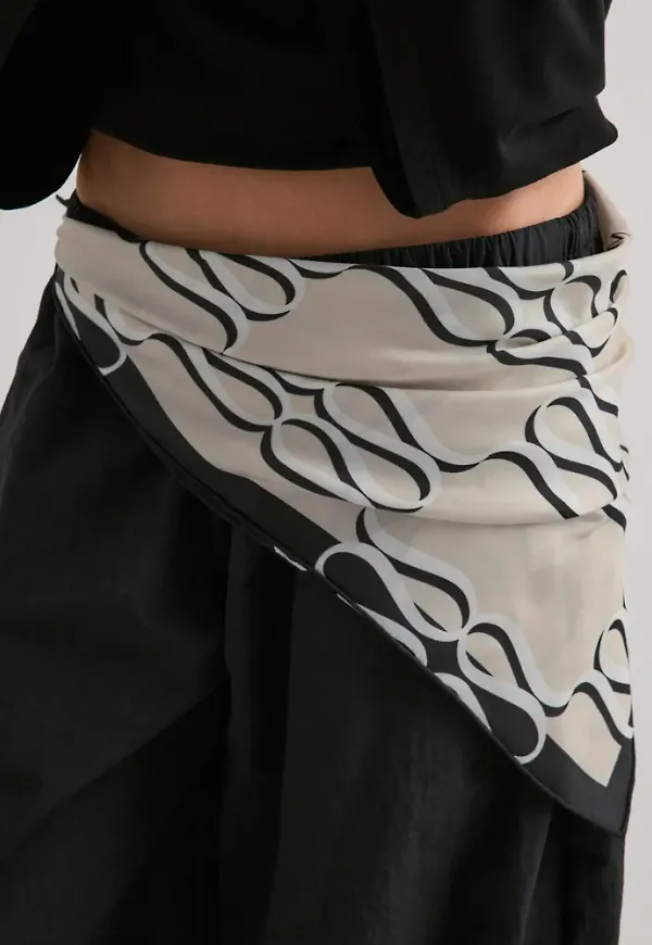 Malina - Svart - Silk Twill Scarf 65x65