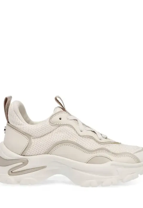 Manerva Sneaker
