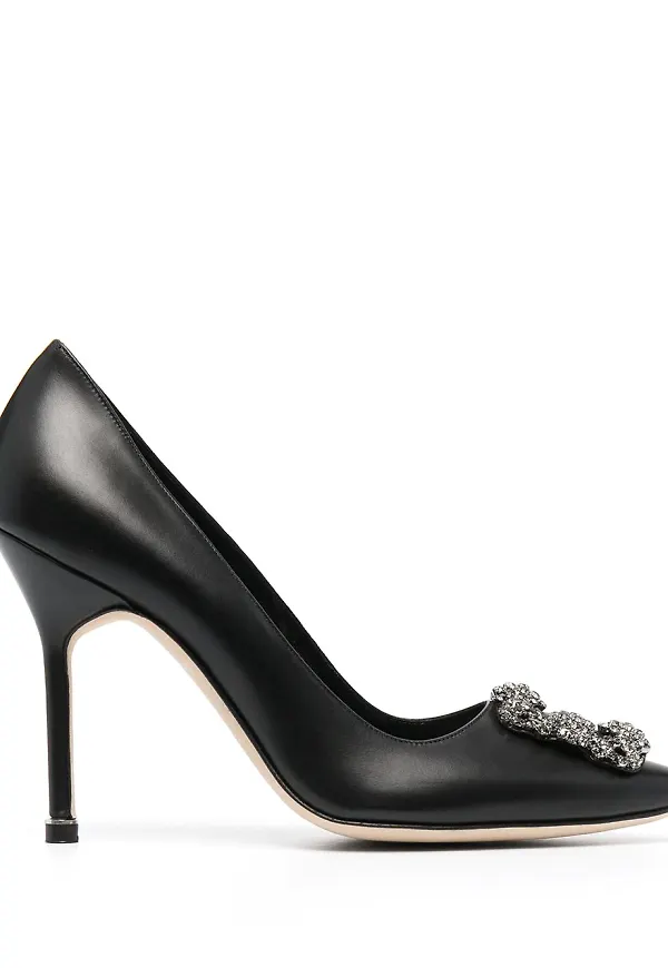 Manolo Blahnik Hangisi spetsiga pumps - Svart