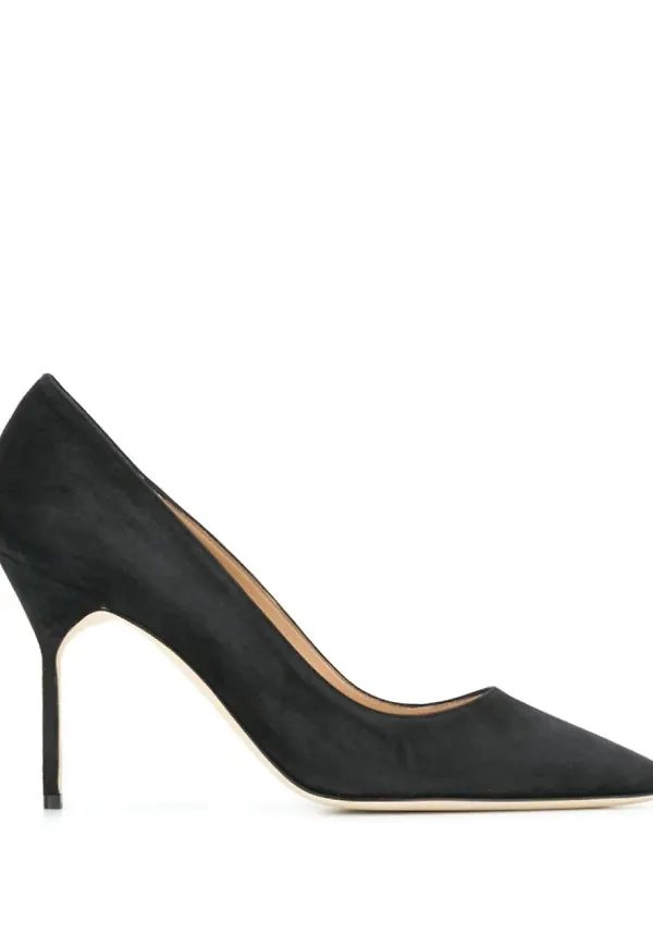 Manolo Blahnik pumps med spetsig tå - Svart