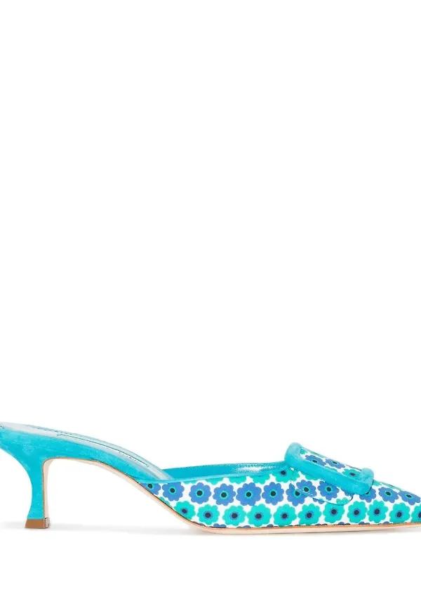 Manolo Blahnik slip-ons med spetsig tå och spänne - Blå