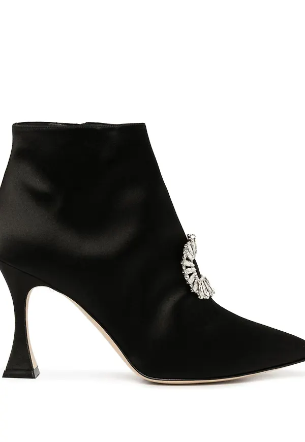 Manolo Blahnik stövlar med strasspänne - Svart